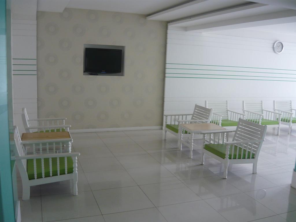 Morakot Twin Chumphon Hotel Exterior photo