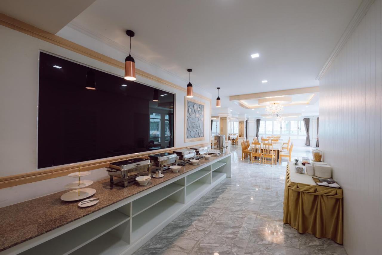 Morakot Twin Chumphon Hotel Exterior photo